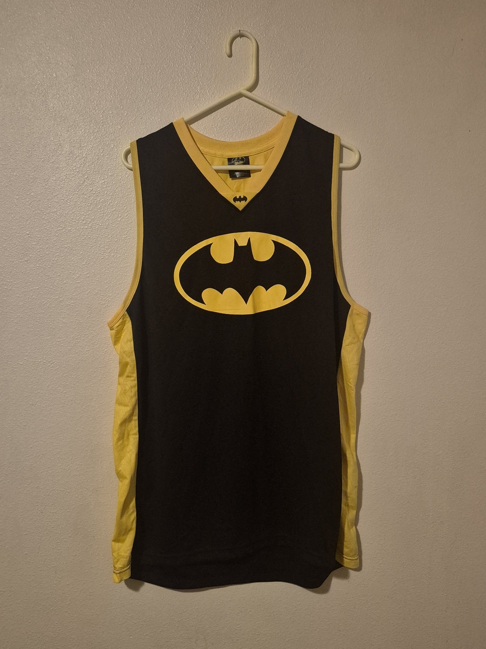 DC Comics Men's Black and Yellow Batman Sleeveless Jersey